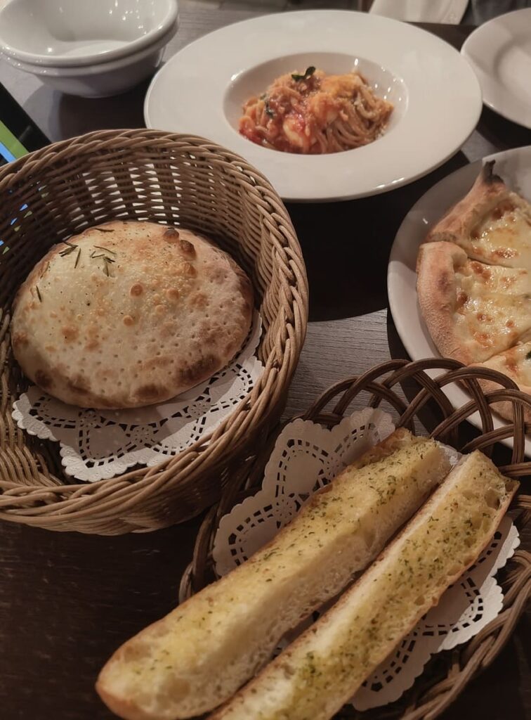 Huis Ten Bosch Italian